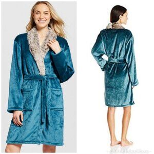 NWT Hotel Spa Collection Faux Fur Collar  Purple Velvet Bath Robe  L/XL
